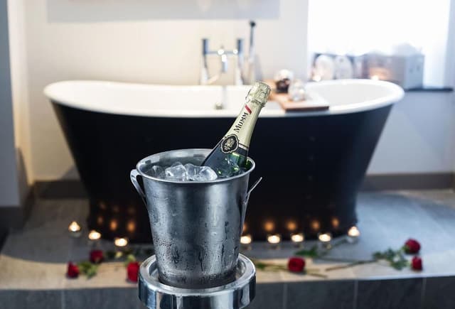 Signature Suite