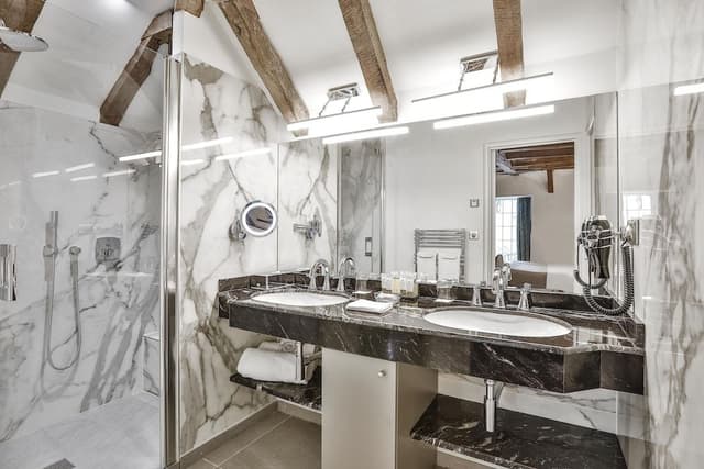 Luxury Room