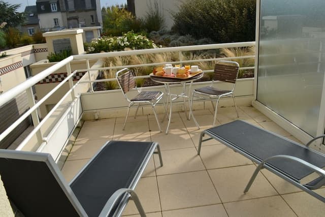 Room, Terrace