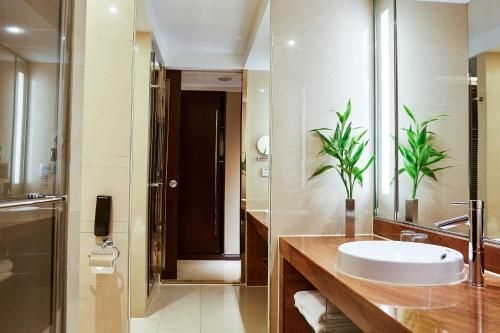โฟร์ พอยต์ บาย เชอราตัน หังโจว ปินเจียง (Four Points by Sheraton Hangzhou, Binjiang)3