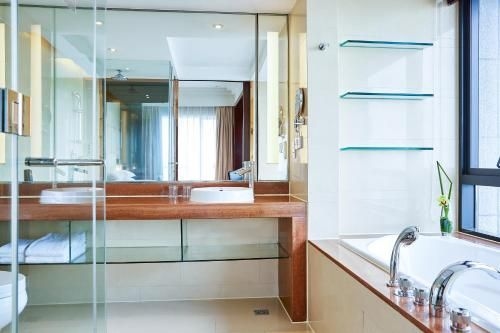 โฟร์ พอยต์ บาย เชอราตัน หังโจว ปินเจียง (Four Points by Sheraton Hangzhou, Binjiang)4