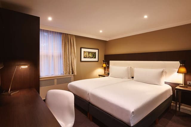 KING BED DELUXE ROOM