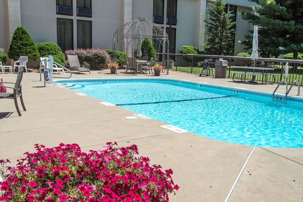 Greenstay Hotel And Suites1