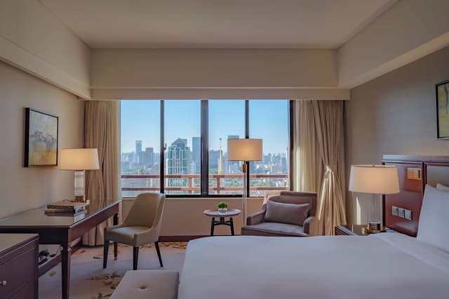 Club Premier Suite - King