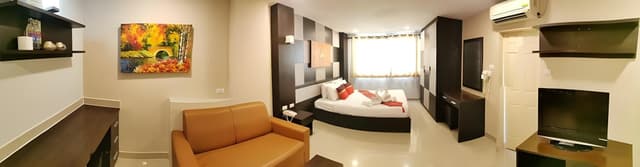 Deluxe Double with Airport Transfer
