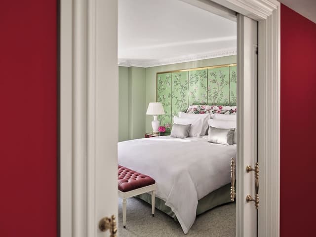 Suite (Belgravia)