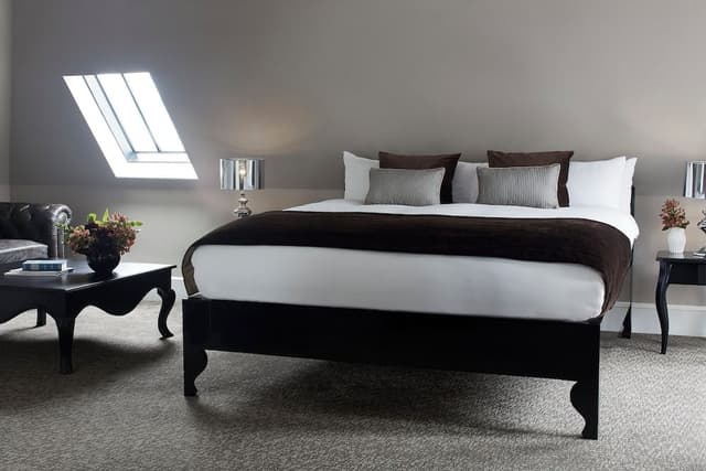 The Westbridge Suite