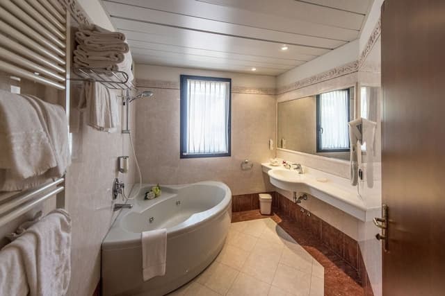 Superior Suite, 2 Bedrooms, Lake View