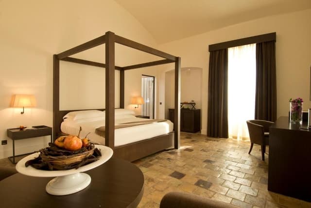 Exclusive Room