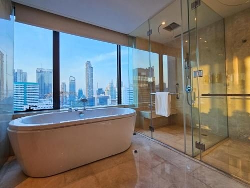 โรงแรมเรเนซองส์ กรุงเทพฯ ราชประสงค์ (Renaissance Bangkok Ratchaprasong Hotel)3