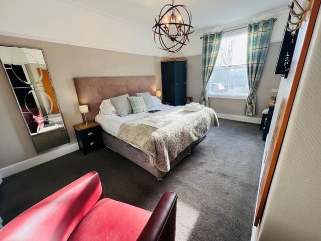 Deluxe Double or Twin Room