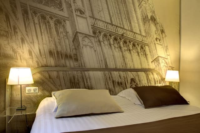 Double Room (Cathedral View)