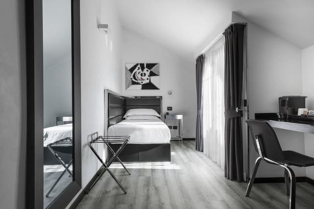 Classic Single Room