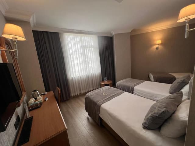 Triple Room