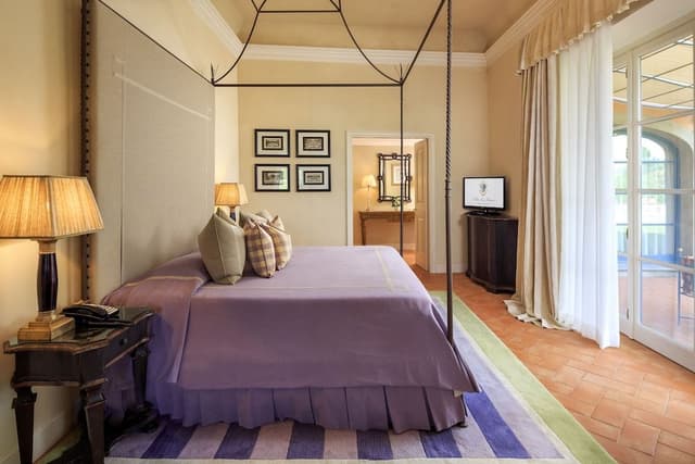 Suite (garden or river view)