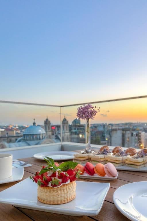 Taksim Terrace Suite