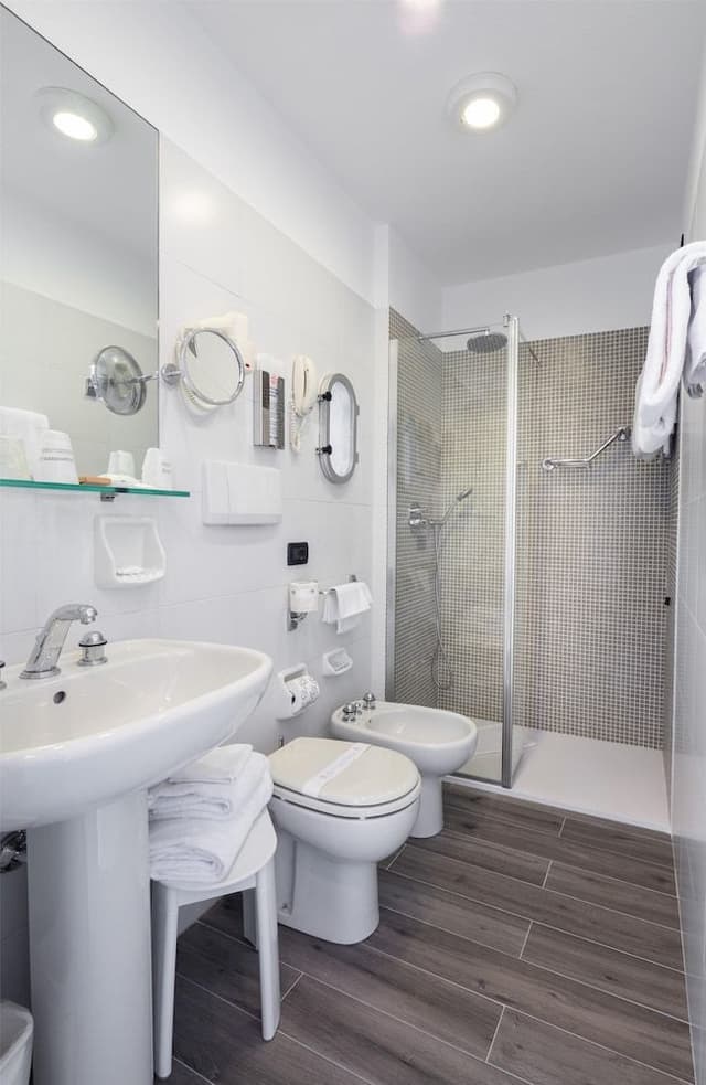 Standard Room, Multiple Beds, Balcony, Garden View
