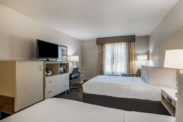 Standard Room, 2 Queen Beds, Non Smoking, Microwave
