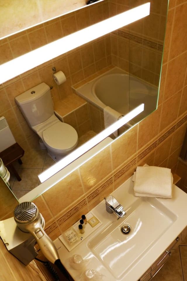 Red House Double Room