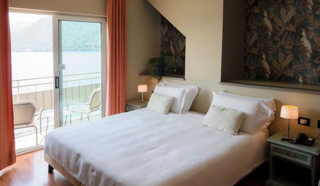 Deluxe Double Room, Lake View