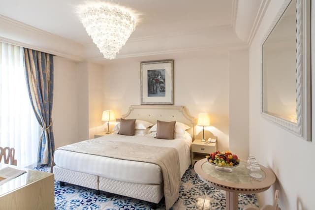 Deluxe Double or Twin Room with Sea View