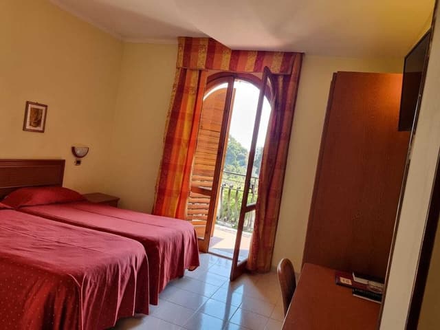 Double or Twin Room, Partial Sea View
