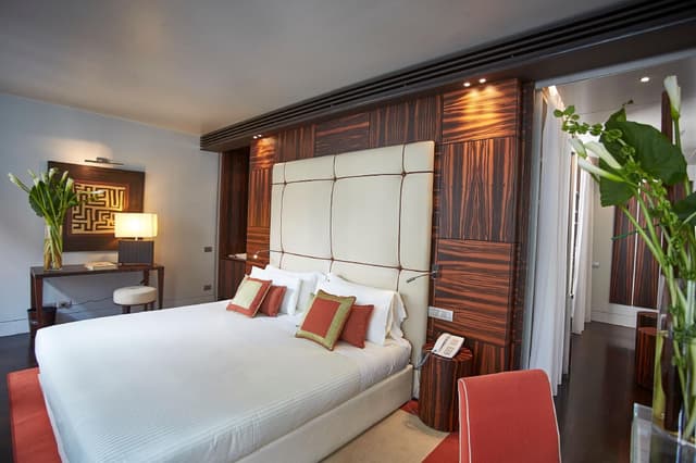 Executive Room