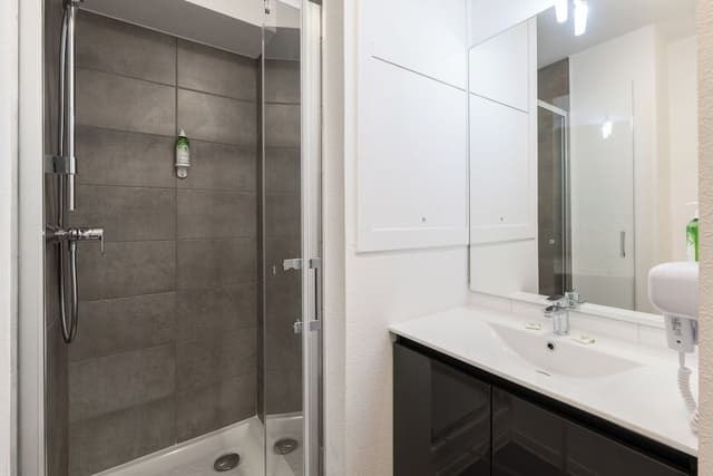 Superior Studio, 1 Double or 2 Twin Beds