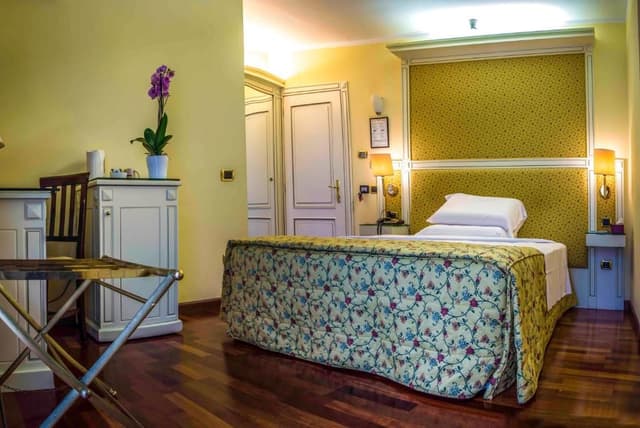Classic Double Room