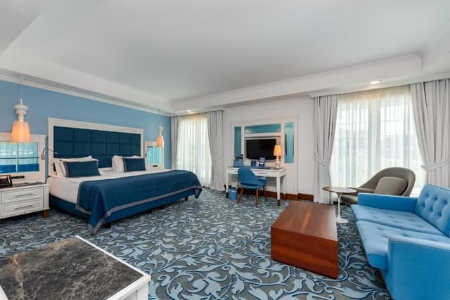 Azure Villa - 3 Bedrooms
