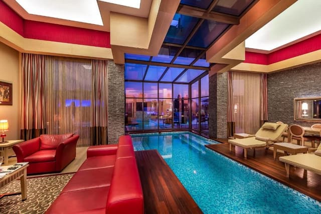 Diamond Suite