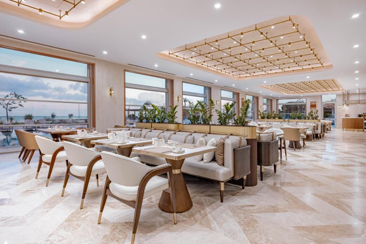 Merit Park Hotel1