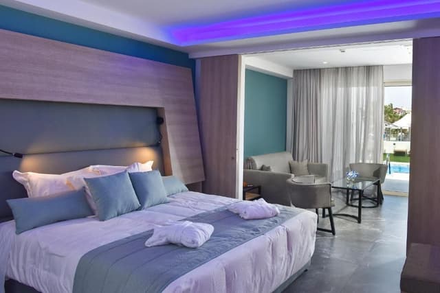 Side Sea View Family Suite with Swim-Up Pool & Jacuzzi