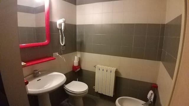 Economy Triple Room