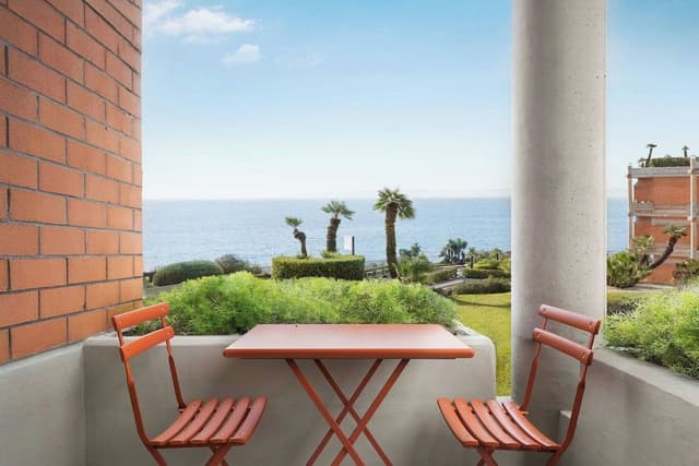 Deluxe Room, 2 Twin Beds, Balcony, Sea View