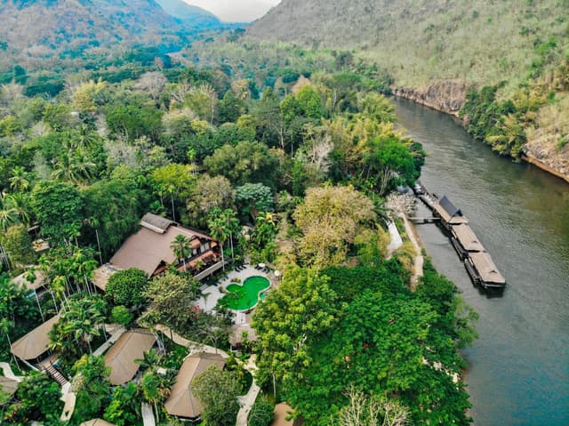 Deluxe Double or Twin Room with River View