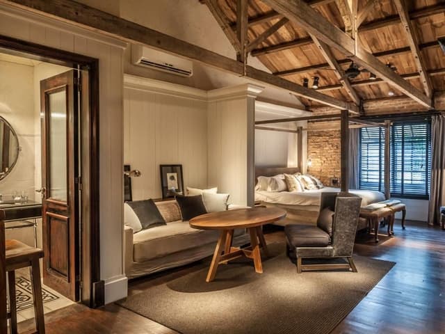 Queen Suite