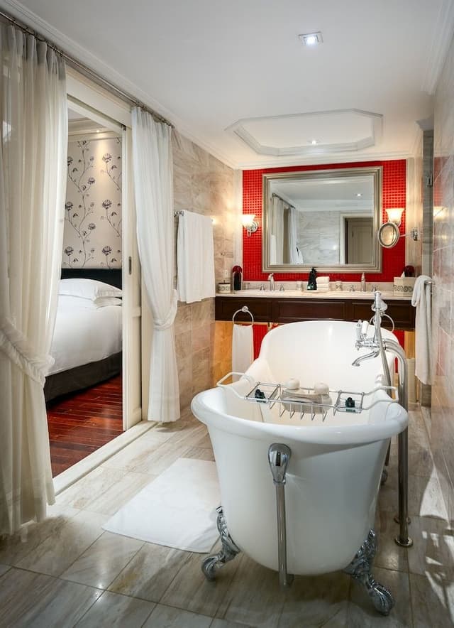 Opera Wing, Prestige Suite with Club Privileges and Benefits, King Bed