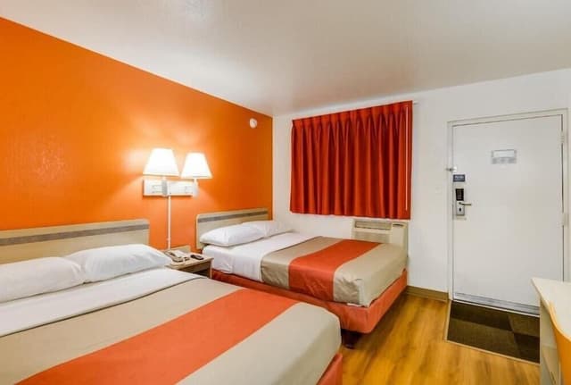 Standard Room, 2 Double Beds, Non Smoking