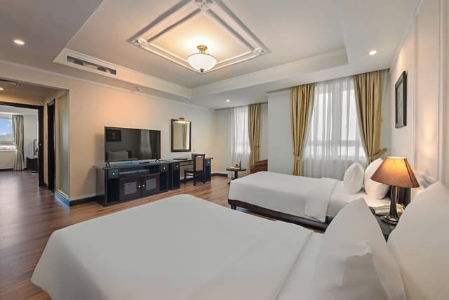 Family Suite (French Wing)