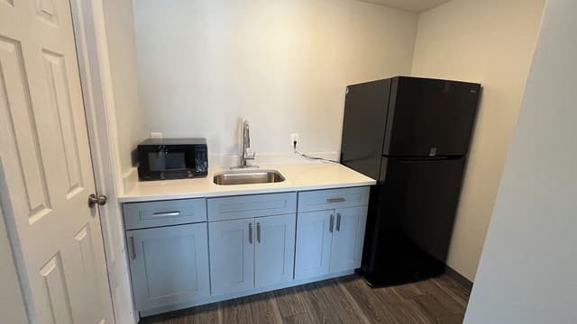Deluxe Room, 2 Queen Beds, Non Smoking, Kitchenette