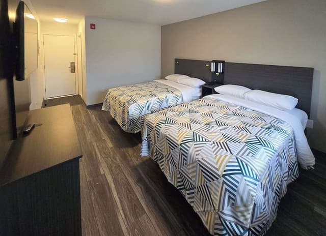 Standard Room, 2 Double Beds, Non Smoking