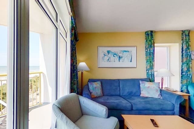 Condo, 2 Bedrooms (Oceanfront)