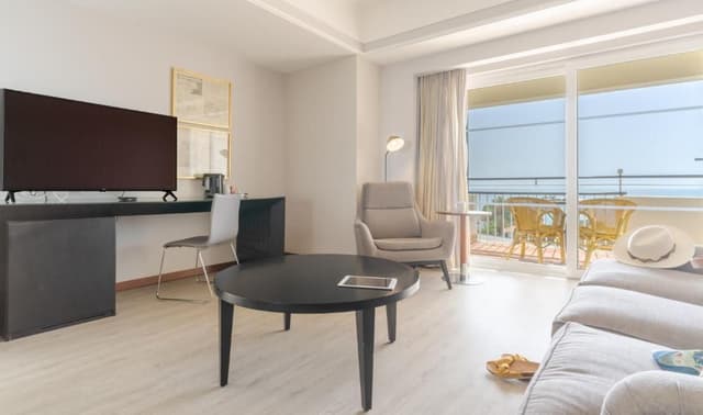 Suite sea -DBL