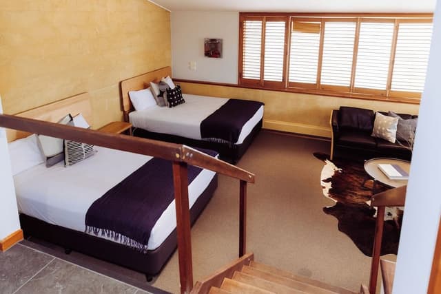 Executive Quadruple Room, Non Smoking, Bathtub