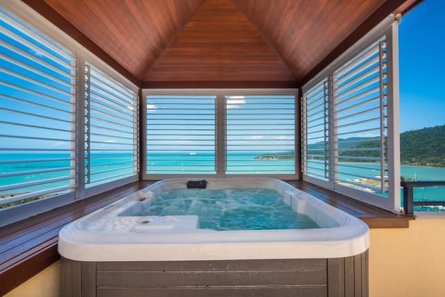 2 Bedroom Deluxe Seaview Jacuzzi