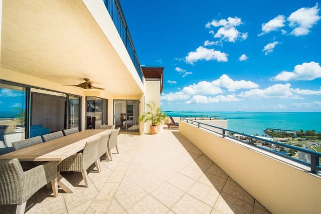 2 Bedroom Deluxe Seaview Jacuzzi