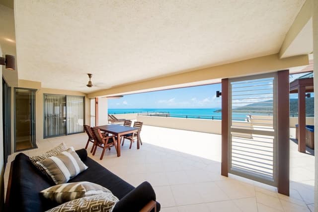 Superior Penthouse, 2 Bedrooms, Ocean View