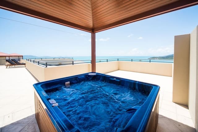 Superior Penthouse, 2 Bedrooms, Ocean View