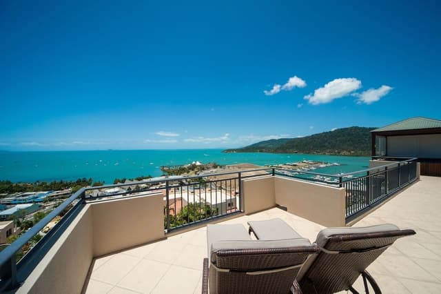 2 Bedroom Deluxe Seaview Jacuzzi